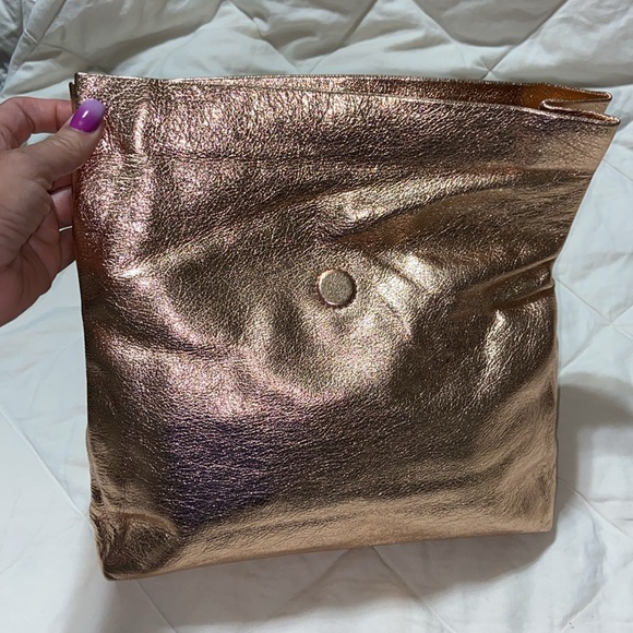 Nwot Marie Turnor The Lunch Bag clutch rose gold - Picture 10 of 12